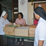 SISTERS OF MOUNT CARMEL - PHILIPPINES CHRISTMAS GIFT GIVING
